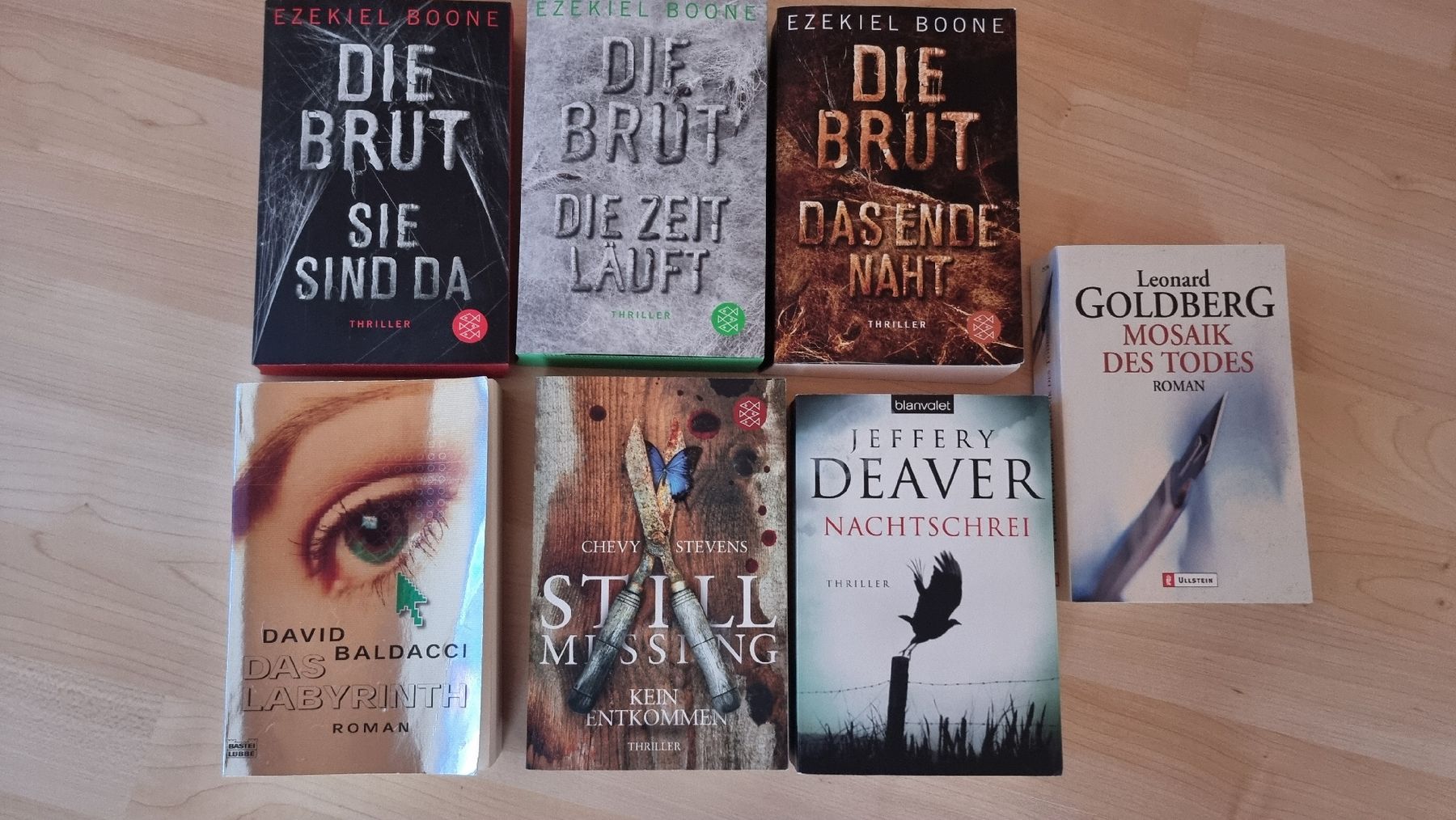 Livres: 7 Thriller – D'occasion à Zezikon par ams_qtg6