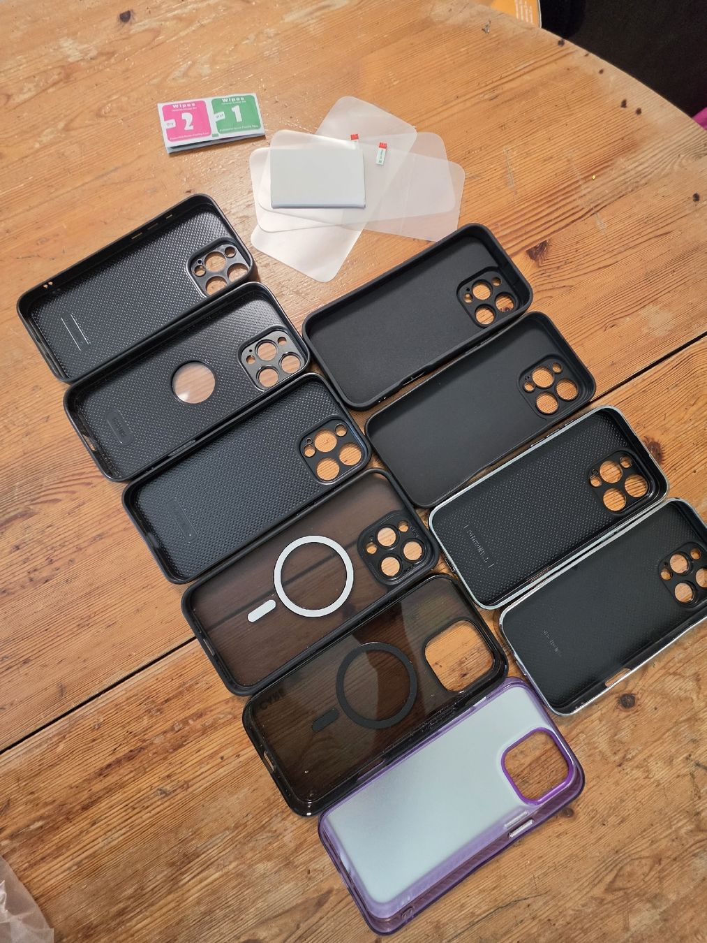 Covers & Schutzfolien: Flohmarkt Schutzhüllen Iphone 16 Pro Max – Gebraucht aus Adliswil von mibikywe 1