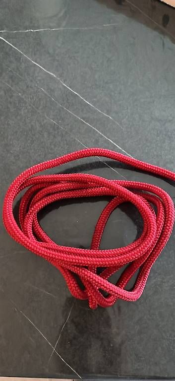 Corde per saltare: Corde à sauter – Usato da Neuchâtel venduto da duc_7gl7