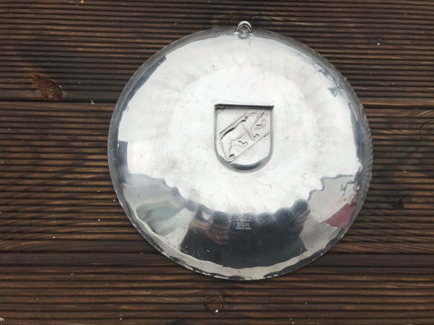Sonstige Antiquitäten & Kunst: Aluminium Wandteller mit Berner Wappen SIGG – Gebraucht aus Salmsach von Fxwg 5