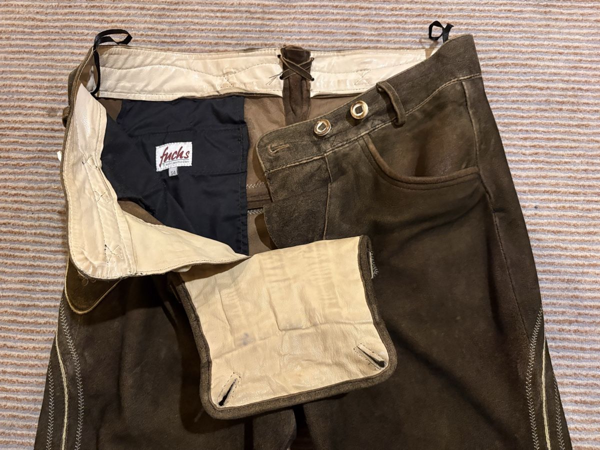 Pantaloni: Lederhose  – Usato da Appenzell venduto da Super_1 2