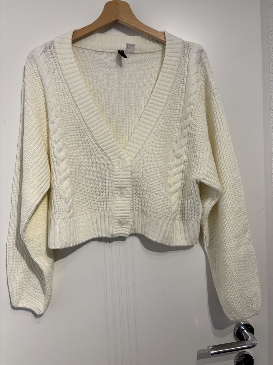 H&M Jacken: Weisser Cradigan – Gebraucht aus Uttwil von Elexir