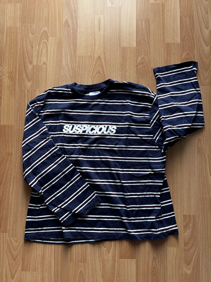 T-shirts: Suspicious long sleeve size s – D'occasion à Diessenhofen par manu_55778