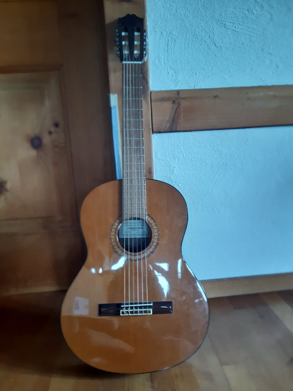 Musikinstrumente: Klassische Gitarre – Gebraucht aus Wald ZH von Padrenardo