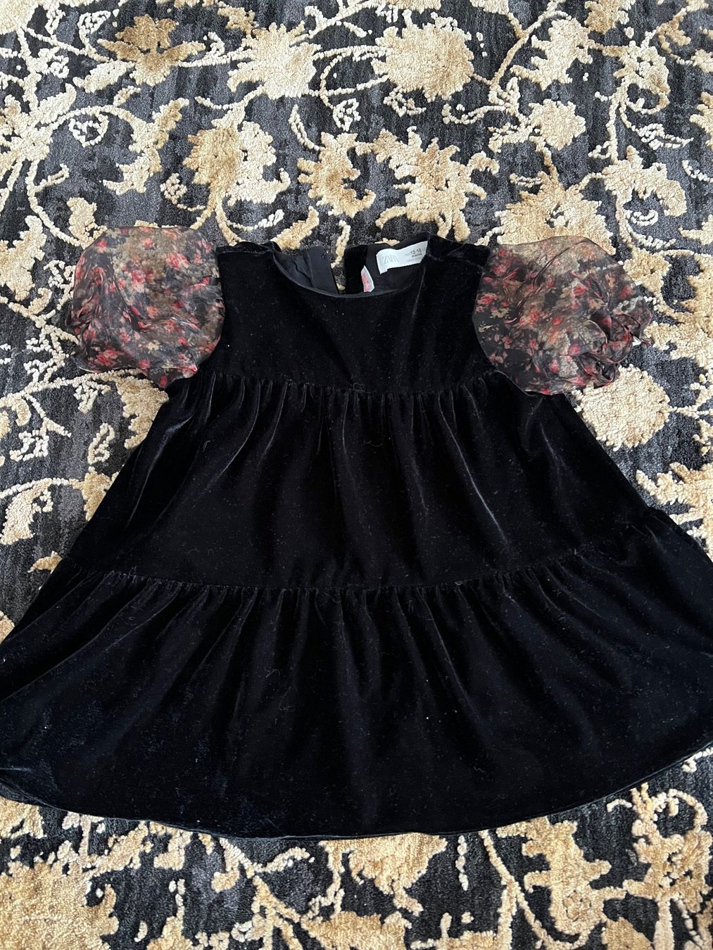 Zara Vestiti & Gonne: Kleid ZARA – Usato da Neuhausen venduto da ivl_mc5j