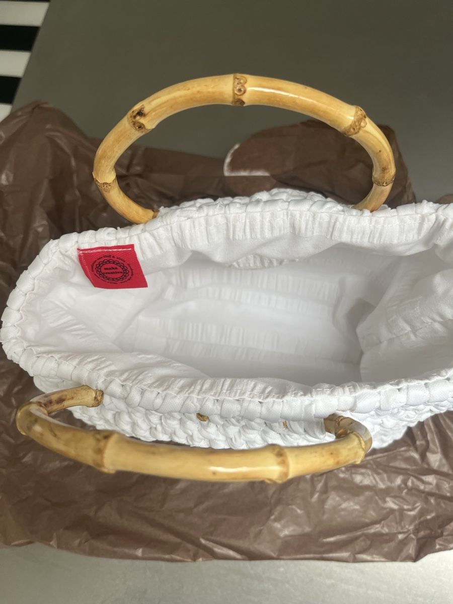 Borse da donna: Geflochtene Handtasche mit Holzgriffen – Nuovo (secondo la descrizione) da St.Gallen venduto da Monrose 1