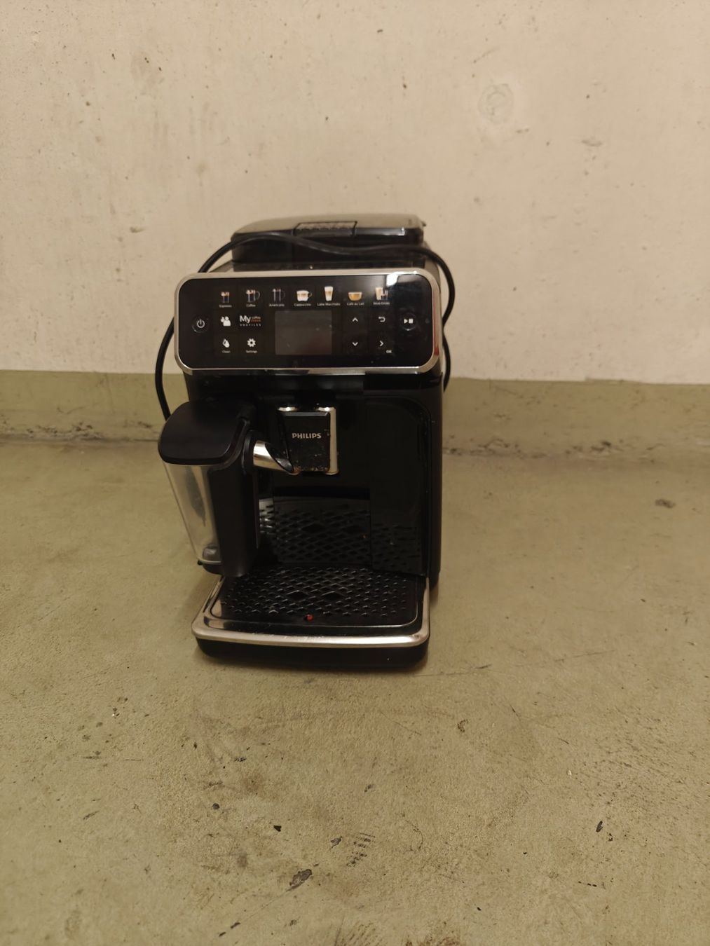 Kaffeemaschinen & Espressomaschinen: Kaffeevollautomat Philips – Defekt aus Lachen SZ von ale_87z8 2