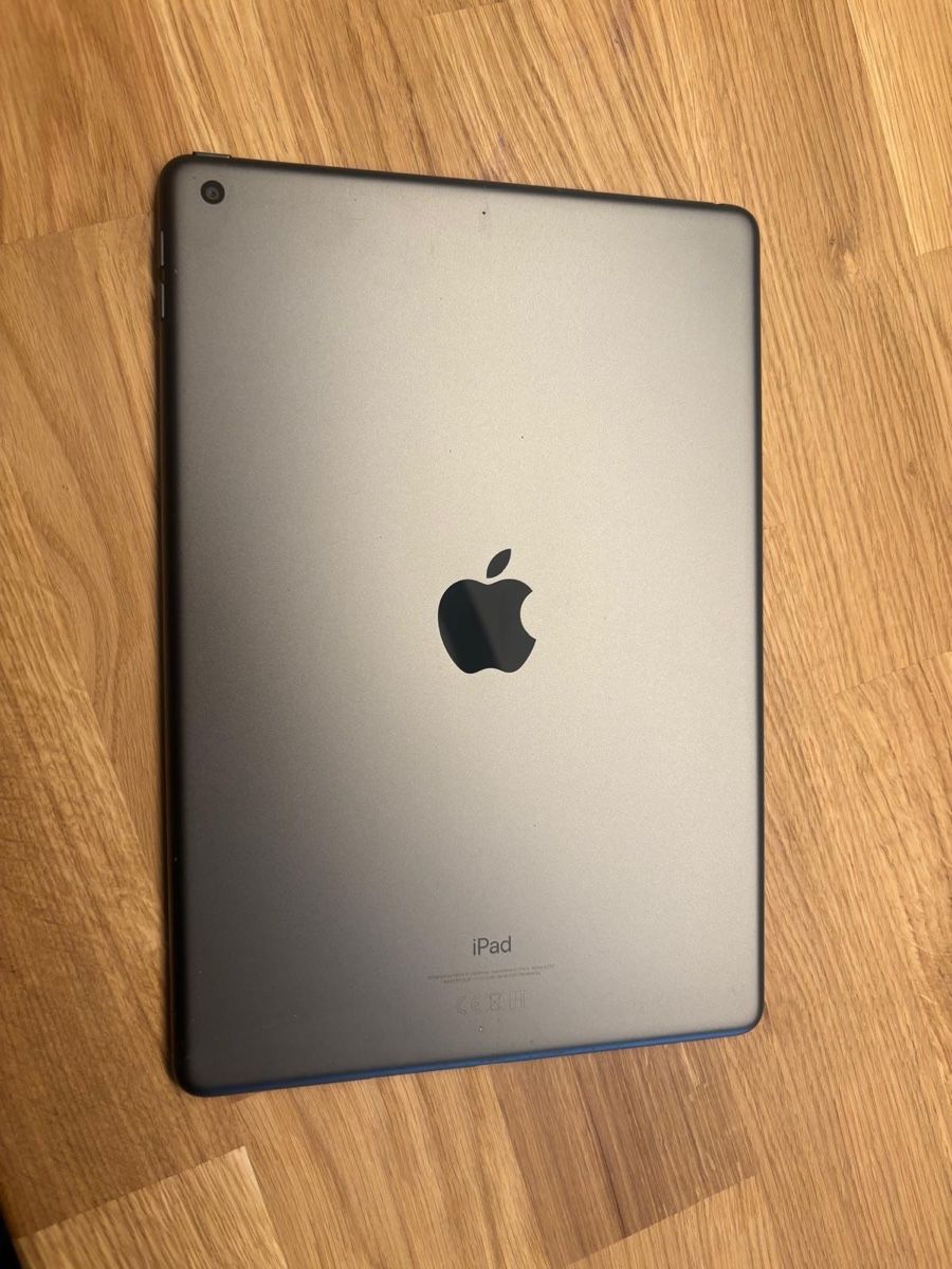 Apple Tablettes PC: iPad 7 – D'occasion à Küttigen par Gabrielle1607 1
