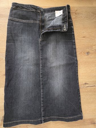 Wallys Jeans Rock, Gr. 27/32, Top Zustand.