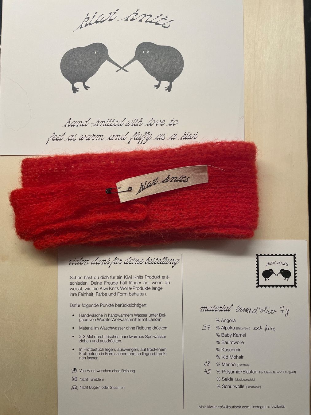 Foulard & Sciarpe: Tiny Scarf, rot – Nuovo e nell'imballaggio originale da Zürich venduto da echt01 1