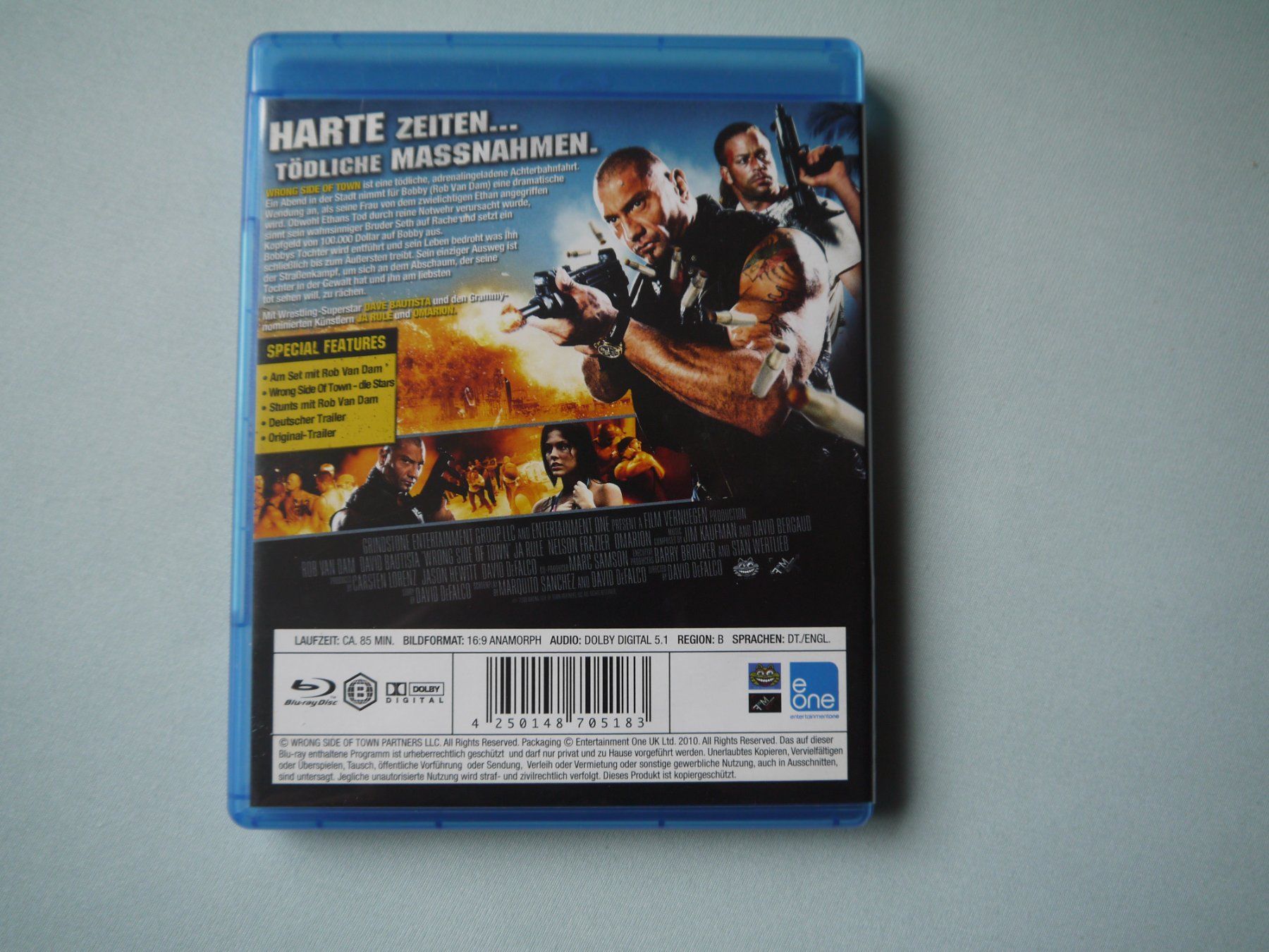 Alle DVDs: WRONG SIDE OF TOWN - Dave Bautista – Gebraucht aus Hagendorn von Blaf 1