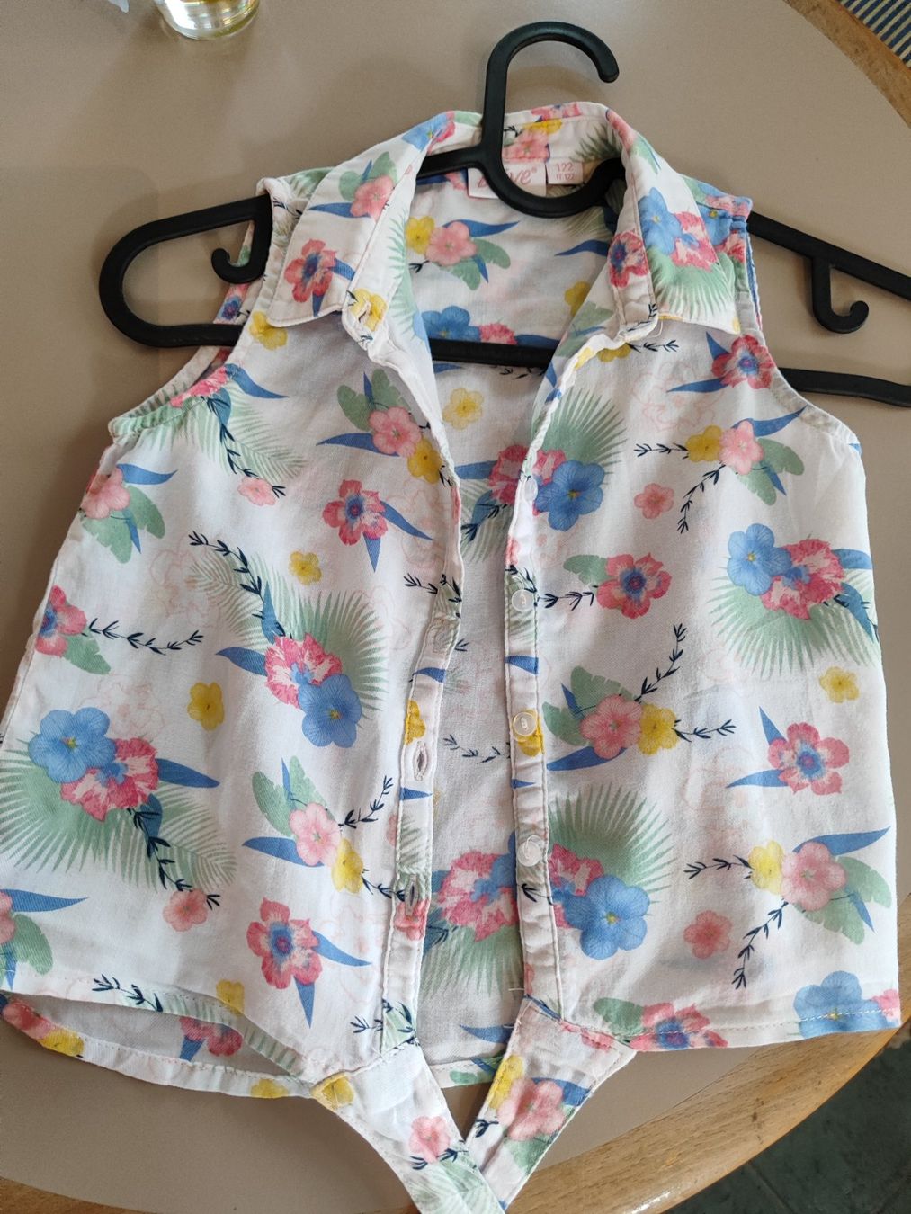 Camicette, T-shirt & Top: Sommer bluse GR 122 – Usato da Langnau am Albis venduto da Judithsebi