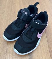 Nike Turnschuh Gr. 33