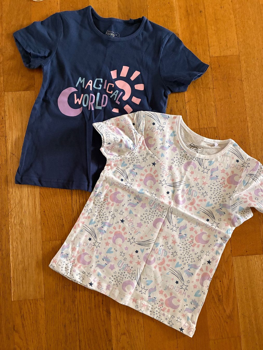 Blusen, T-Shirts & Tops: Zwei schöne Tshirts Gr. 116, Neu – Neu (gemäss Beschreibung) aus richterswil von lunamarie001
