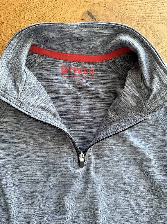 Hemden, T-Shirts & Polos: Reima function Skishirt Grösse 122 – Gebraucht aus Männedorf von han_5vkz 1