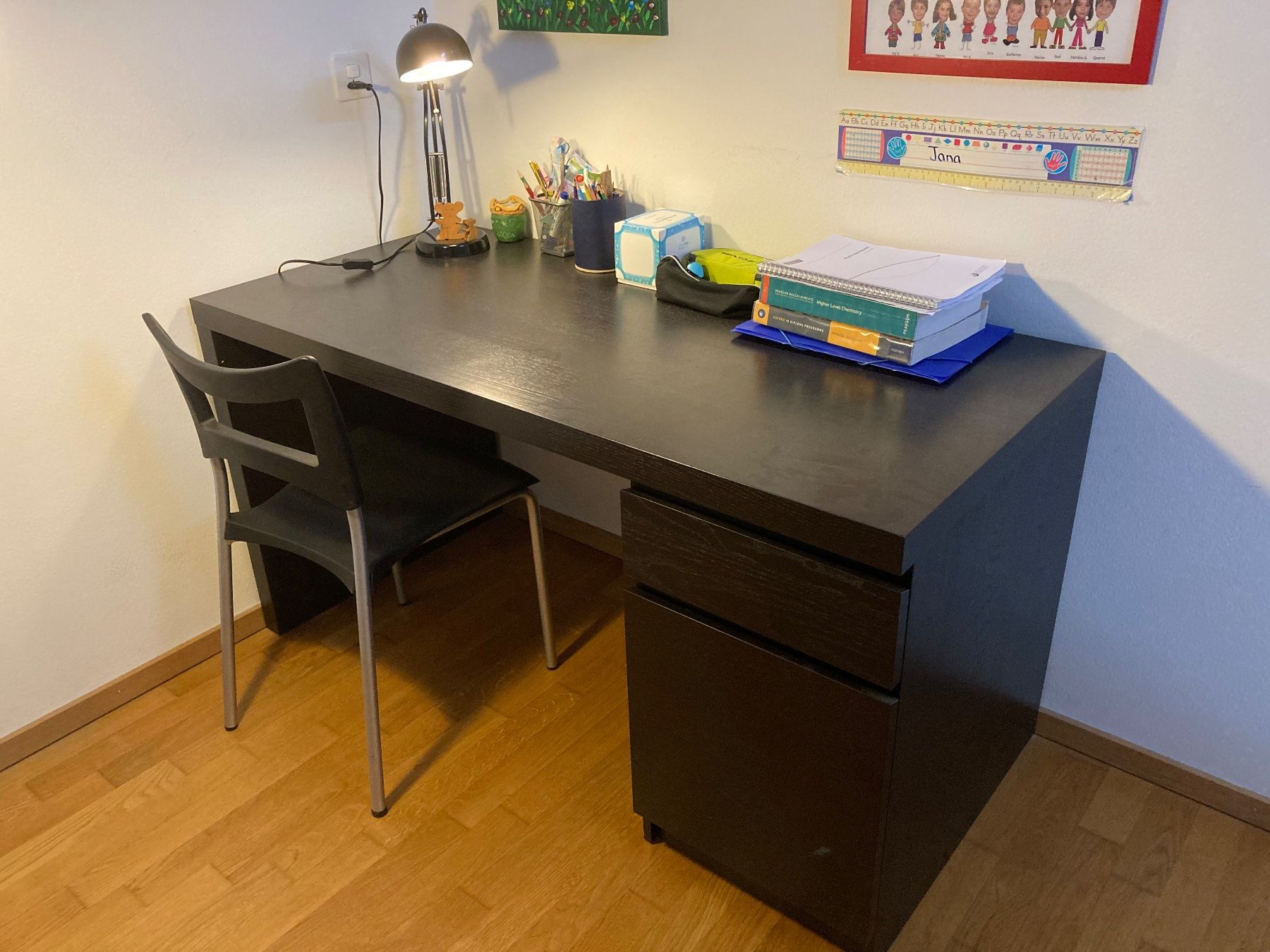 Ikea Schreibtische: MALM IKEA DESK BLACK – Gebraucht aus Oberwil BL von