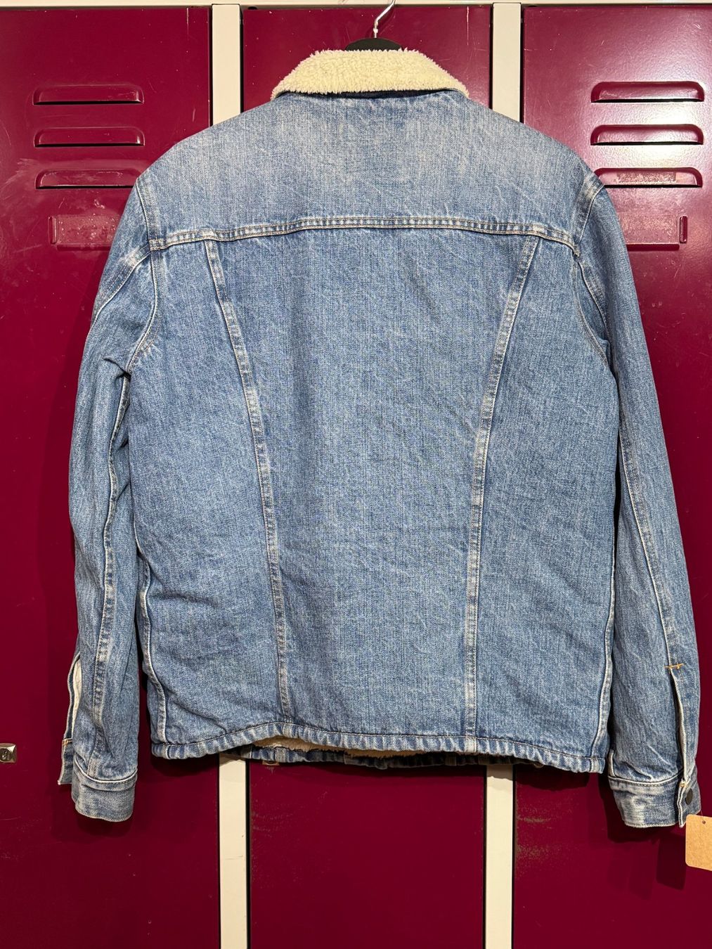 Levi's Giacche: LEVI'S SHERPA "MADE IN U.S.A" DENIM JACKET SZ: M – Usato da Cortaillod venduto da Stay_Alive_vintage 1