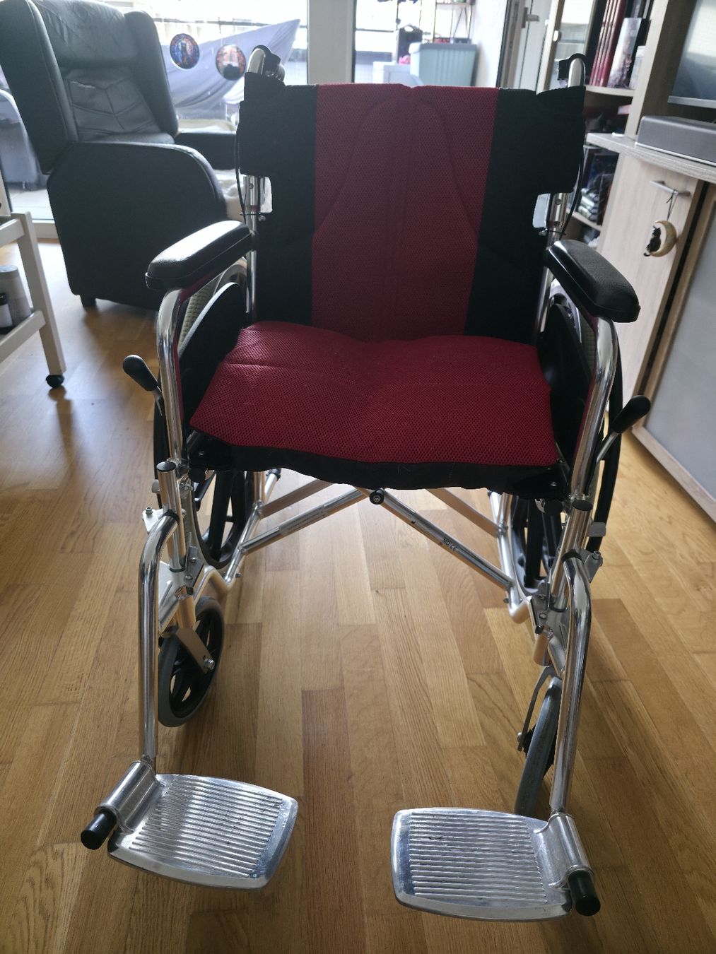 Chaises roulantes: Fauteuil roulant  – Neuf (Voir description) à Monthey par per_d9wg 3
