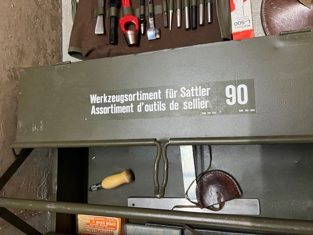 Sattler Werkzeug-Kiste Schweizer Armee