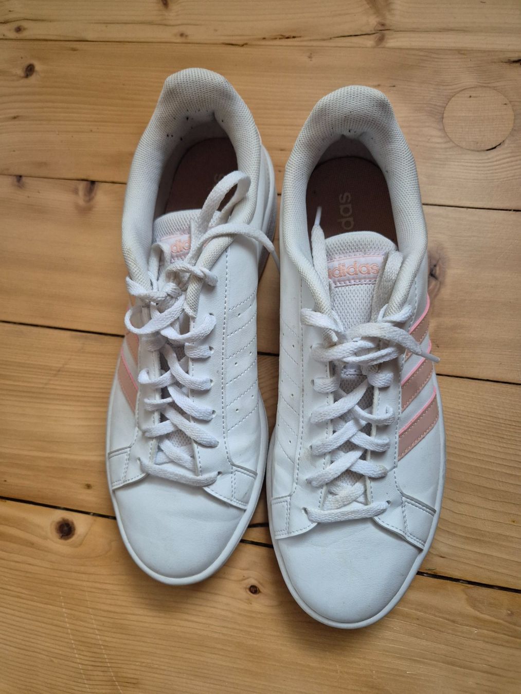 Adidas Scarpe da donna: Adidas Sneaker Gr. 42, weiss – Usato da Steinen venduto da sius21 5