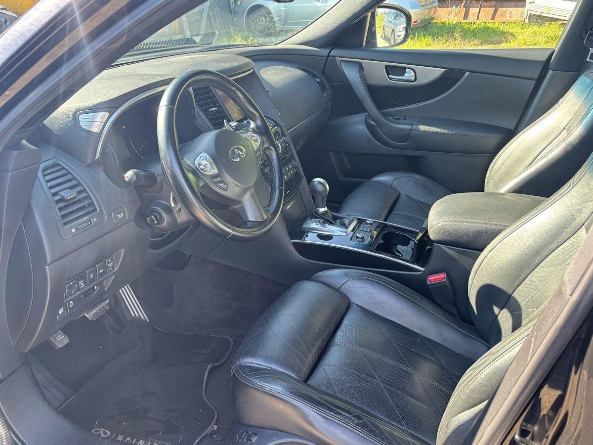 Infiniti Automobili: INFINITI FX30d S AWD Automatic – Usato da Menznau venduto da adi0601 5