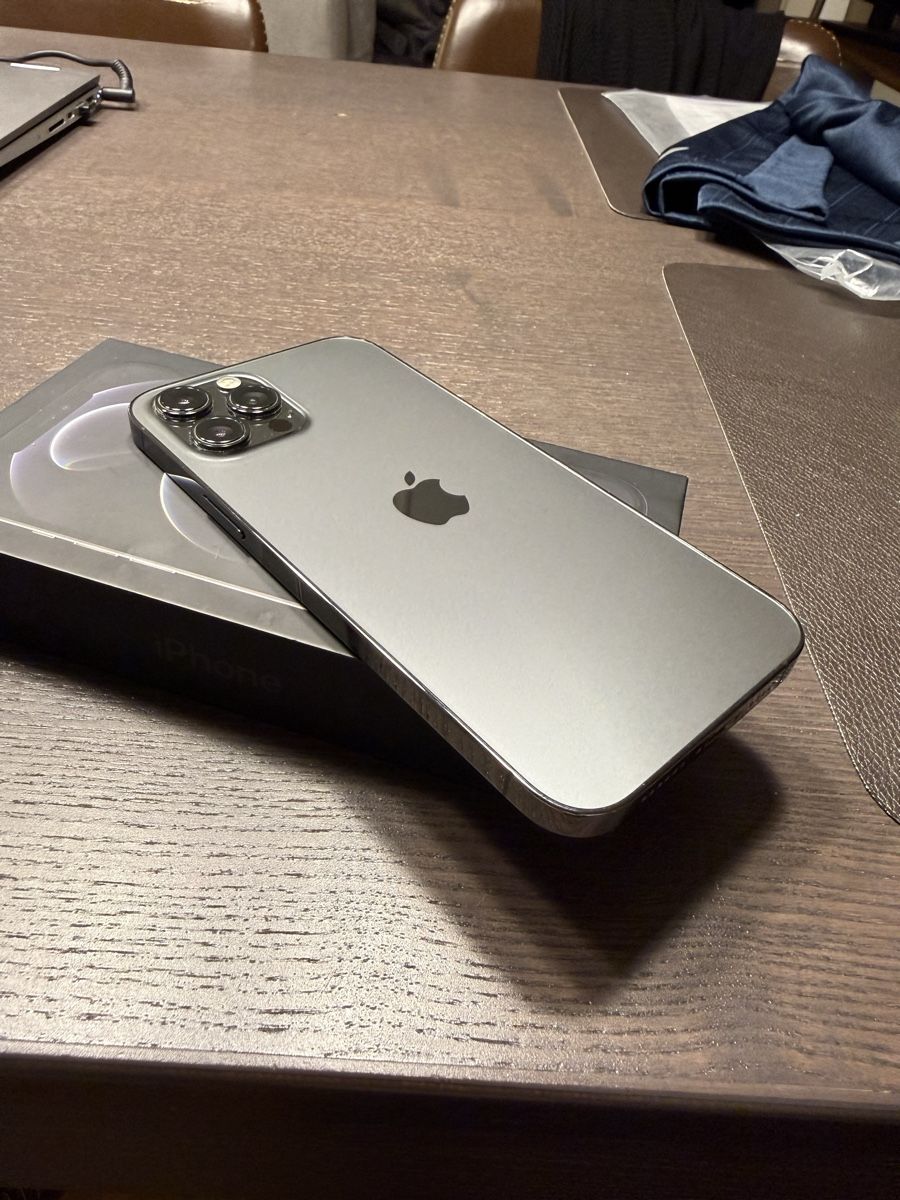 Apple Handys / Smartphones: iPhone 12 Pro Max Graphite 128GB - TOP Zustand – Gebraucht aus Zürich von DonNotorious29 3