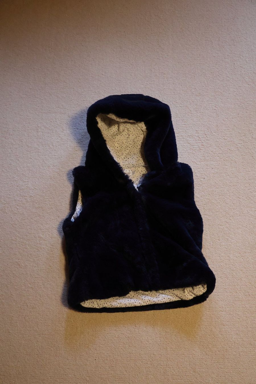 Sonstige Mädchenkleider: Gilet 12 ans – Gebraucht aus Flendruz von Maudeds
