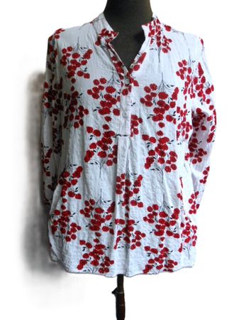 ca. Gr. 42 44 sMasse Tunikabluse weiss rote Blüten aus RAYON