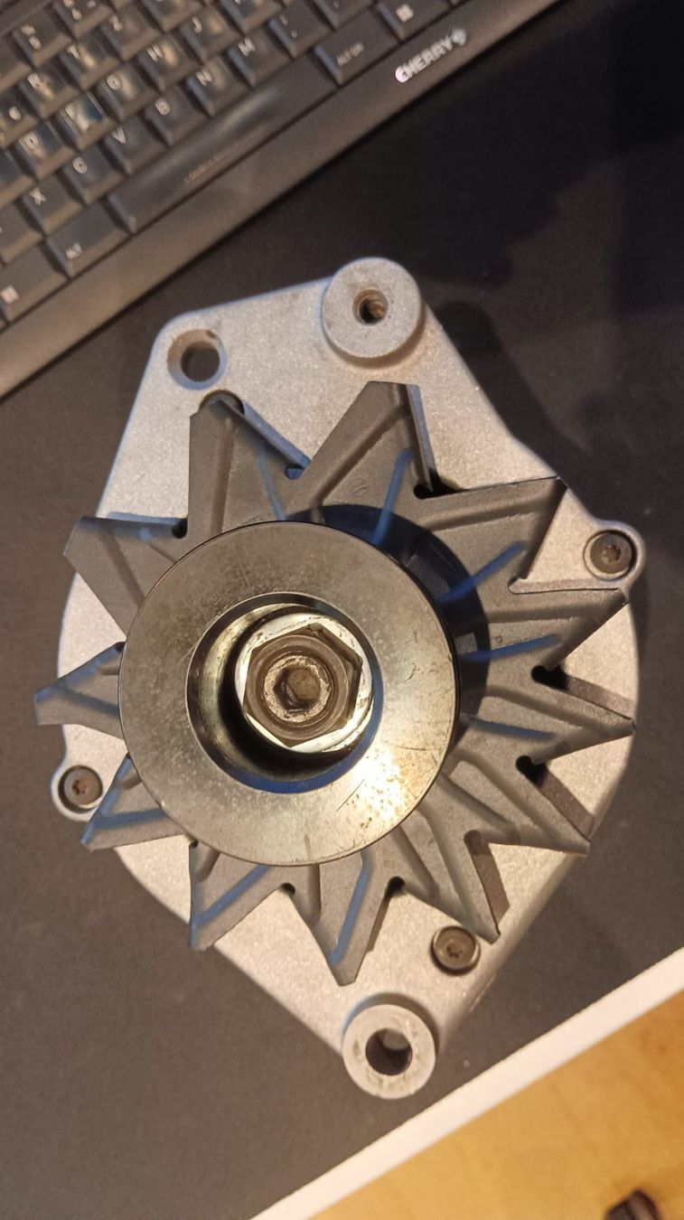 Alle Autoersatzteile: Alternator VW Transporter, Passat 90A – Gebraucht aus Uerzlikon von mik_68kk 4