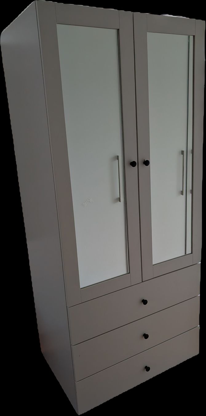 Ikea Armadi: Kleiderschrank  – Usato da uster venduto da wildersuuser