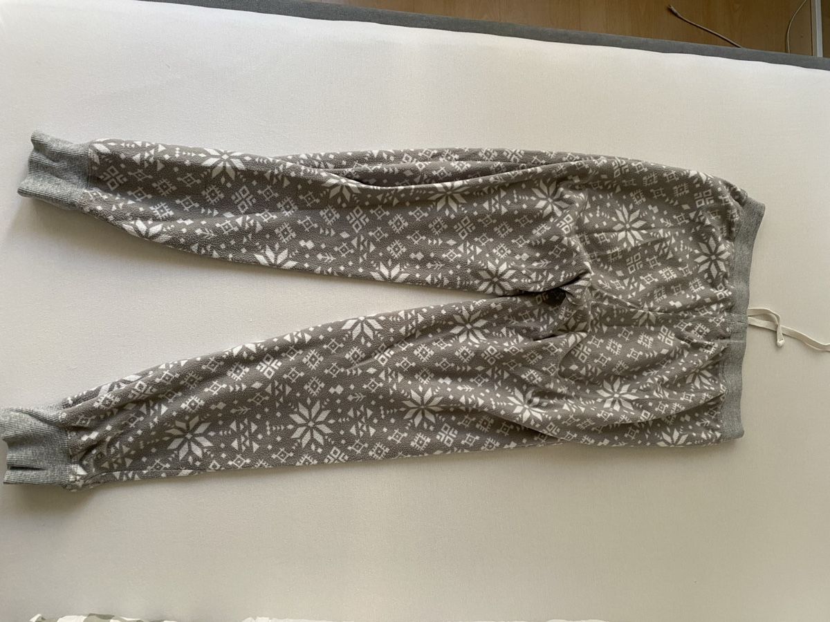 Hosen: Hose von H&M, Grau – Gebraucht aus Zürich von yae56 2
