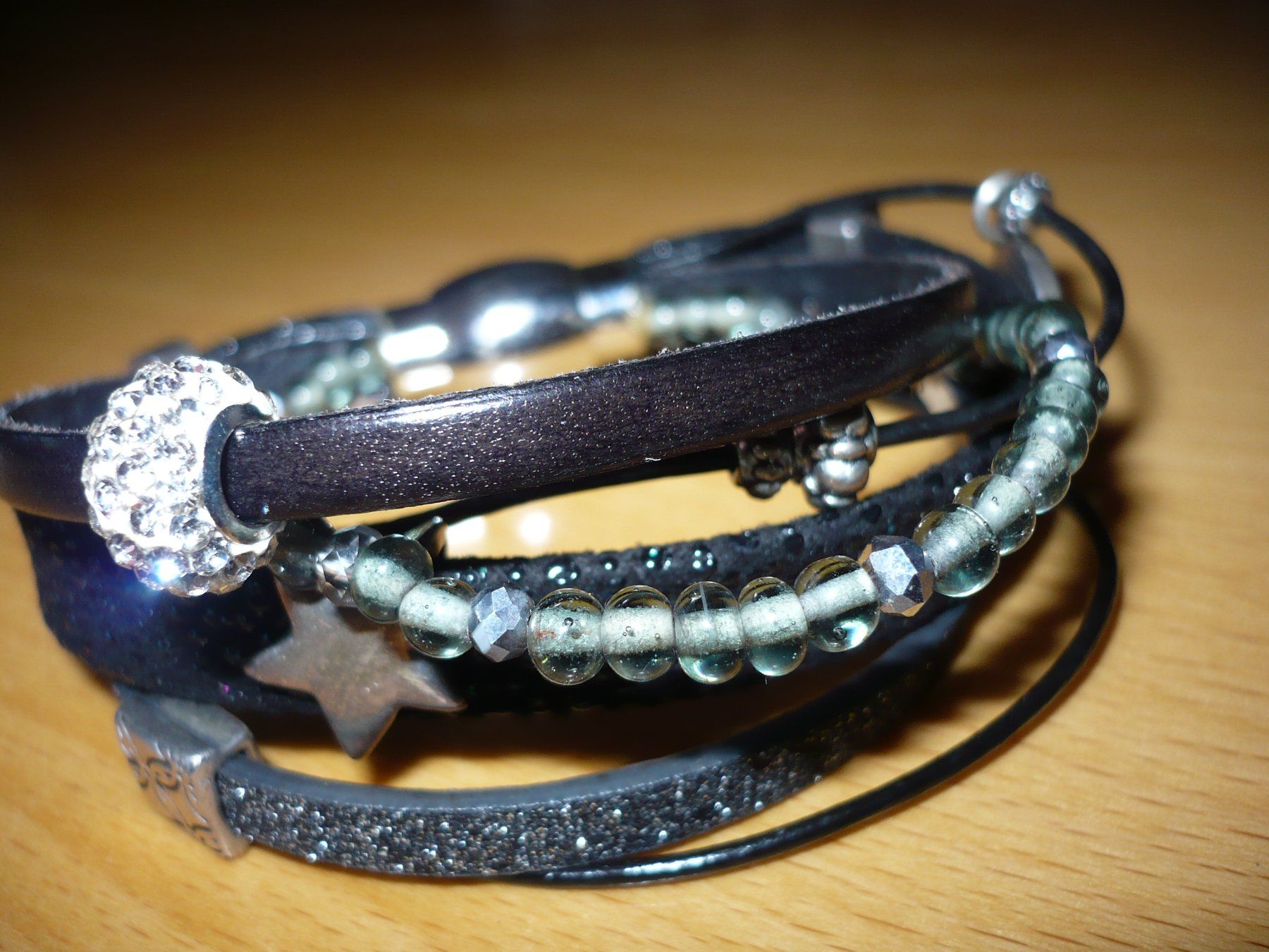 Bracciali & Braccialetti: elegantes Leder Armband – Usato da Merzligen venduto da Marthe22