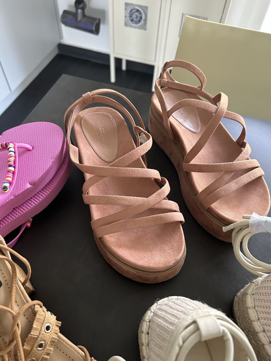 Scarpe da donna: Sommerliche DamenschuhMix  – Usato da Wettingen venduto da Trini16 2