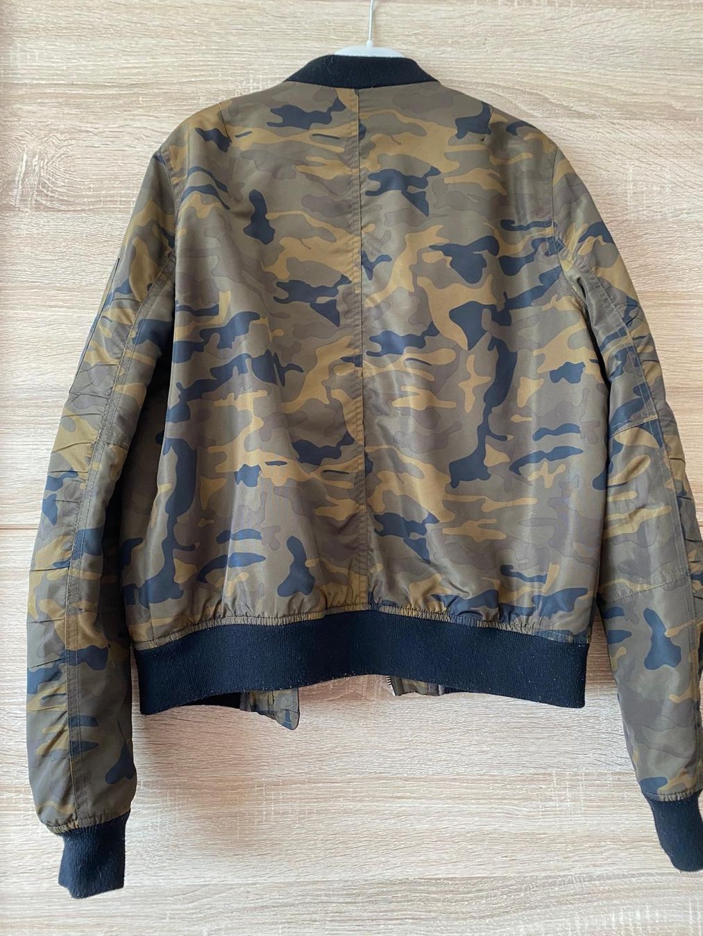 Giacche: Veste bomber militaire – Usato da Montreux venduto da Izapechee 3