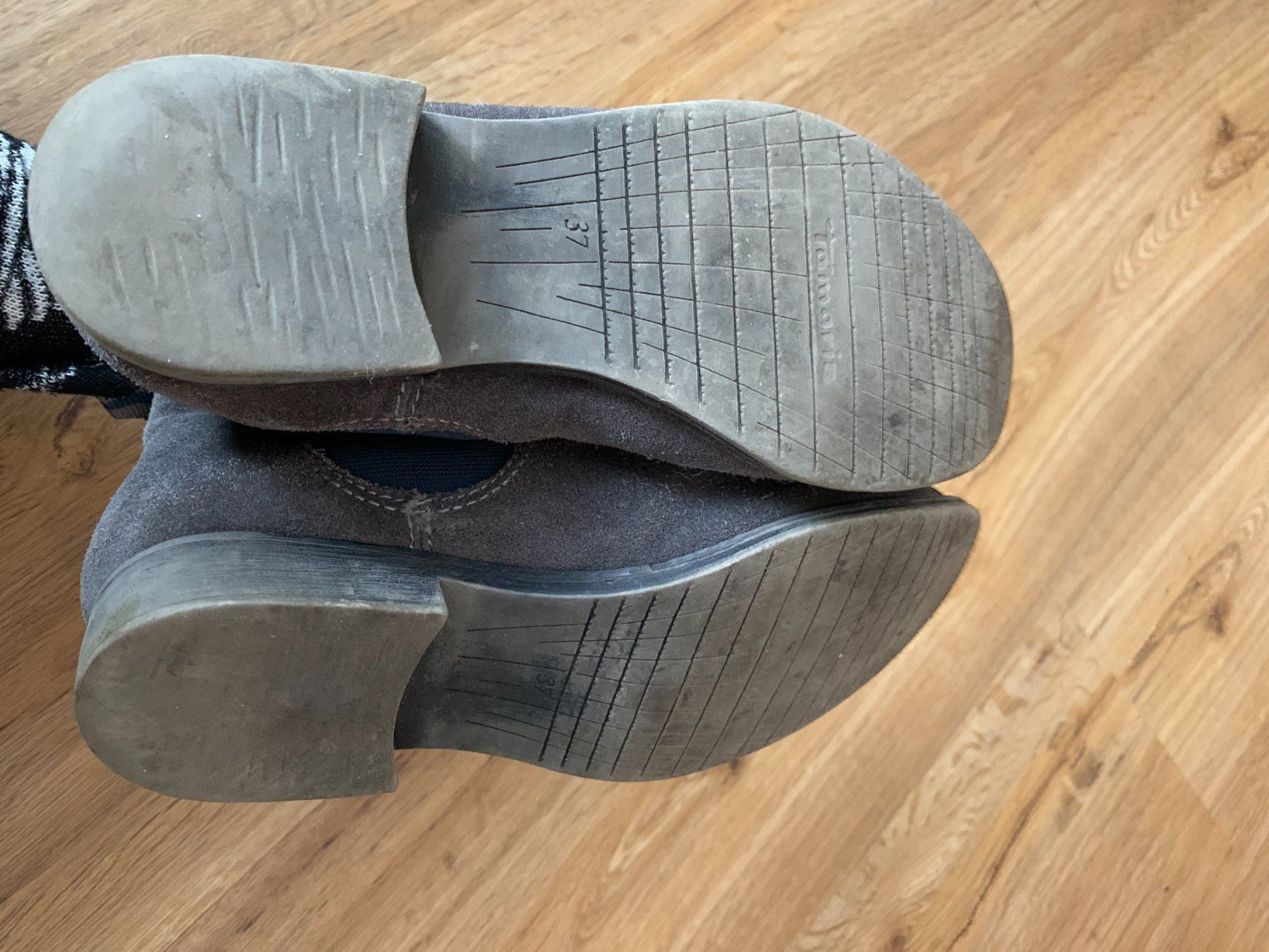Tamaris Scarpe da donna: Tamaris Ankle Boots Größe 37 – Usato da Wolfwil venduto da NewGirl 5
