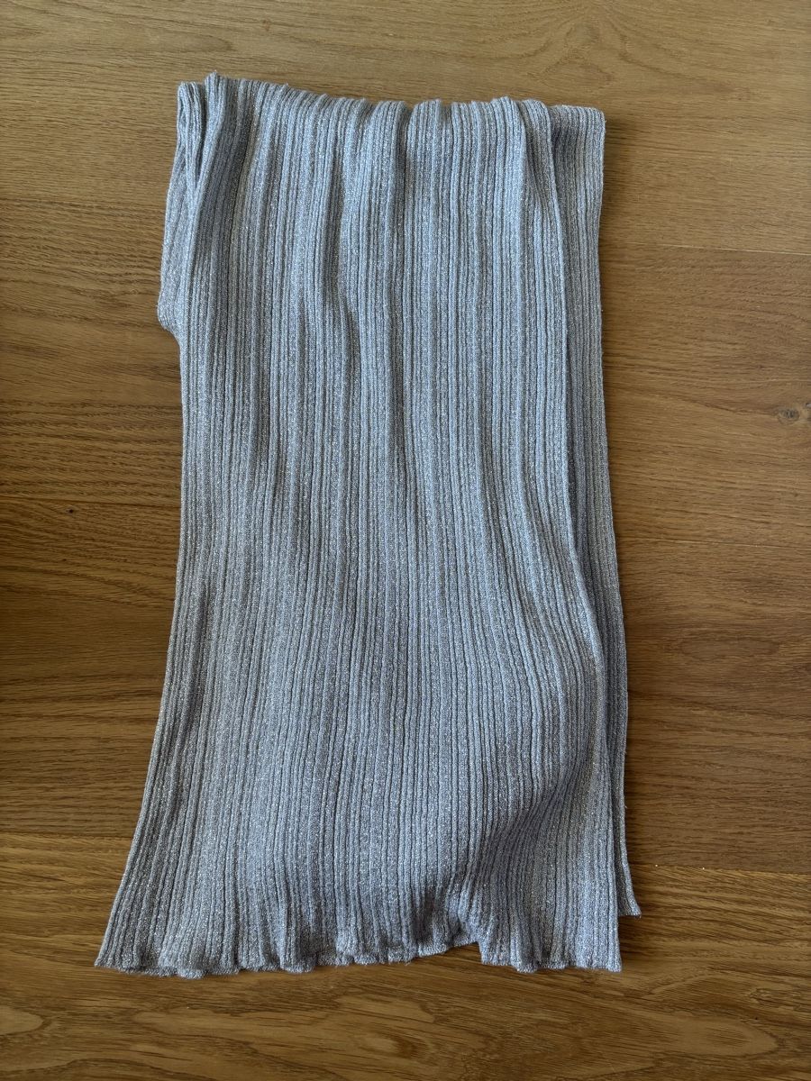 Zara Pantaloni: Sommerhose Glitzer Zara – Usato da Männedorf venduto da giu_wm6d 1