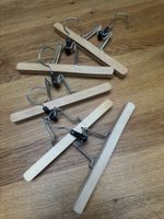 5 x Hosen / Anzug Kleider - Spanner / Klemmen Holz - NEU