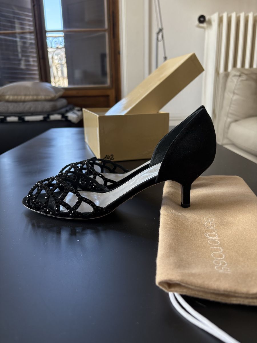 Sergio Rossi Scarpe da donna: Sergio Rossi high heels (39 1/2) – Nuovo (secondo la descrizione) da Genève venduto da kir_ng95