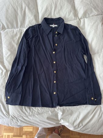 Chemise Tommy Hilfiger bleu marine, taille 36, boutons dorés