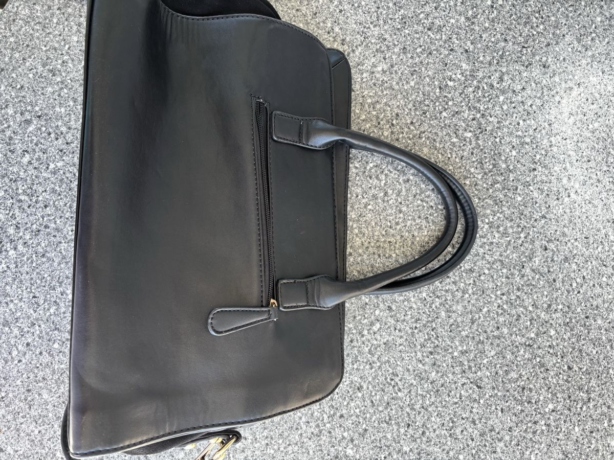 Taschen für Damen: Schwarze Handtasche mit Animal-Print - Herbst Schnäppchen – Neu (gemäss Beschreibung) aus Düdingen von aschmutz 6