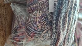 Garnknäuel mehrfarbig 3x 150g 1x 125g neu
