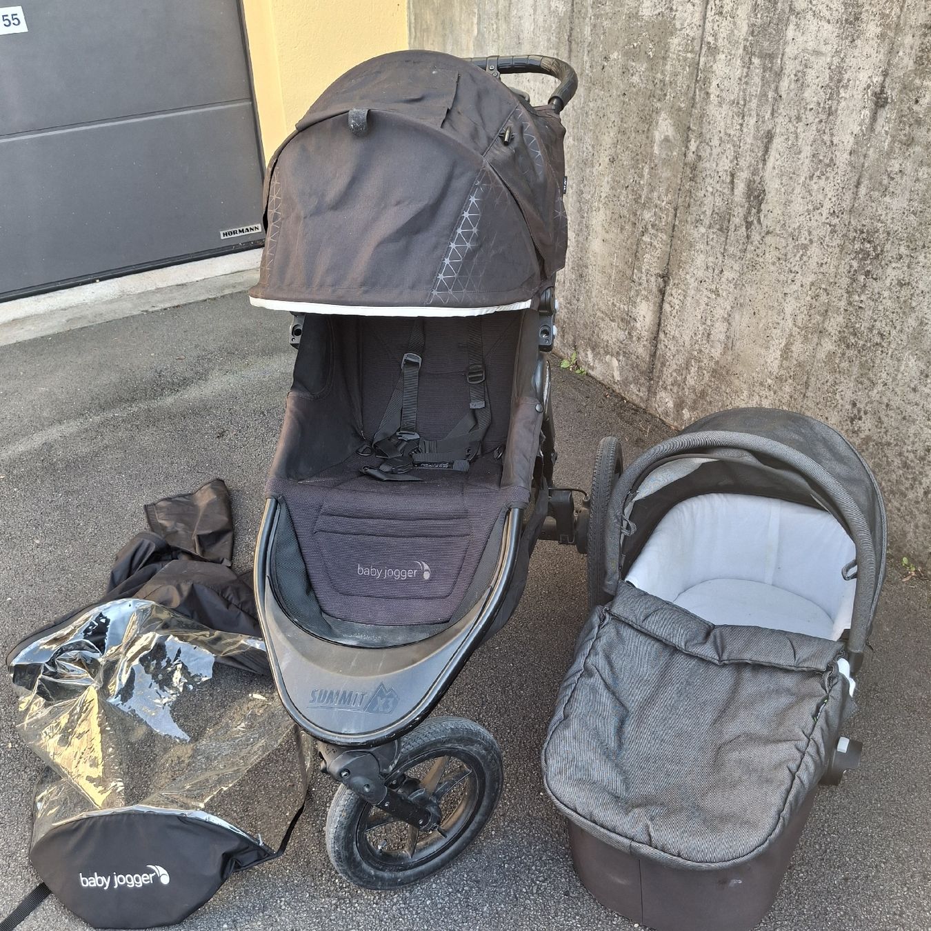 Baby Jogger Poussette: Baby Jogger Summit X3 – D'occasion à Samstagern par Helennn