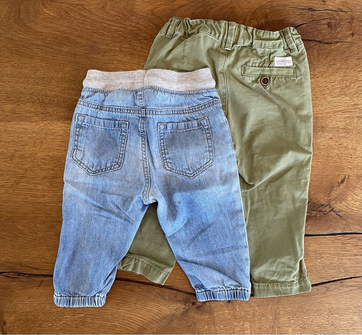 H&M Lotti di vestiti: Hosen Set Gr. 74 – Usato da Urdorf venduto da Tjara65 2