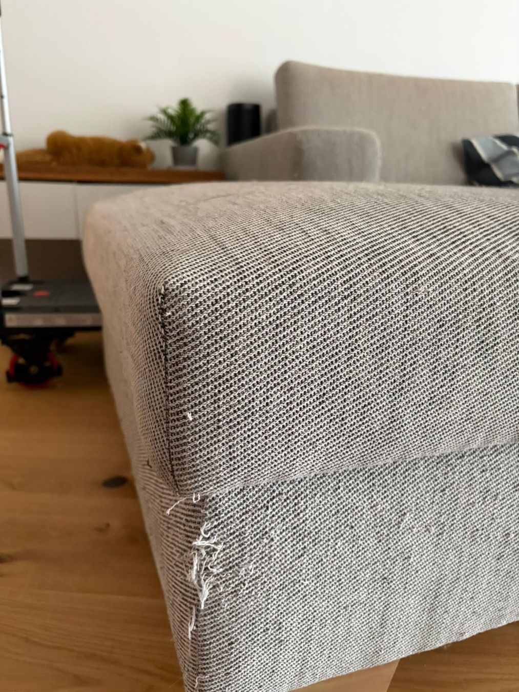 Ikea Divani: Gratis! IKEA SÖRVALLEN 3-Sitzer Sofa mit Hocker inkl. Staur. – Usato da Benglen venduto da Bobby21 9