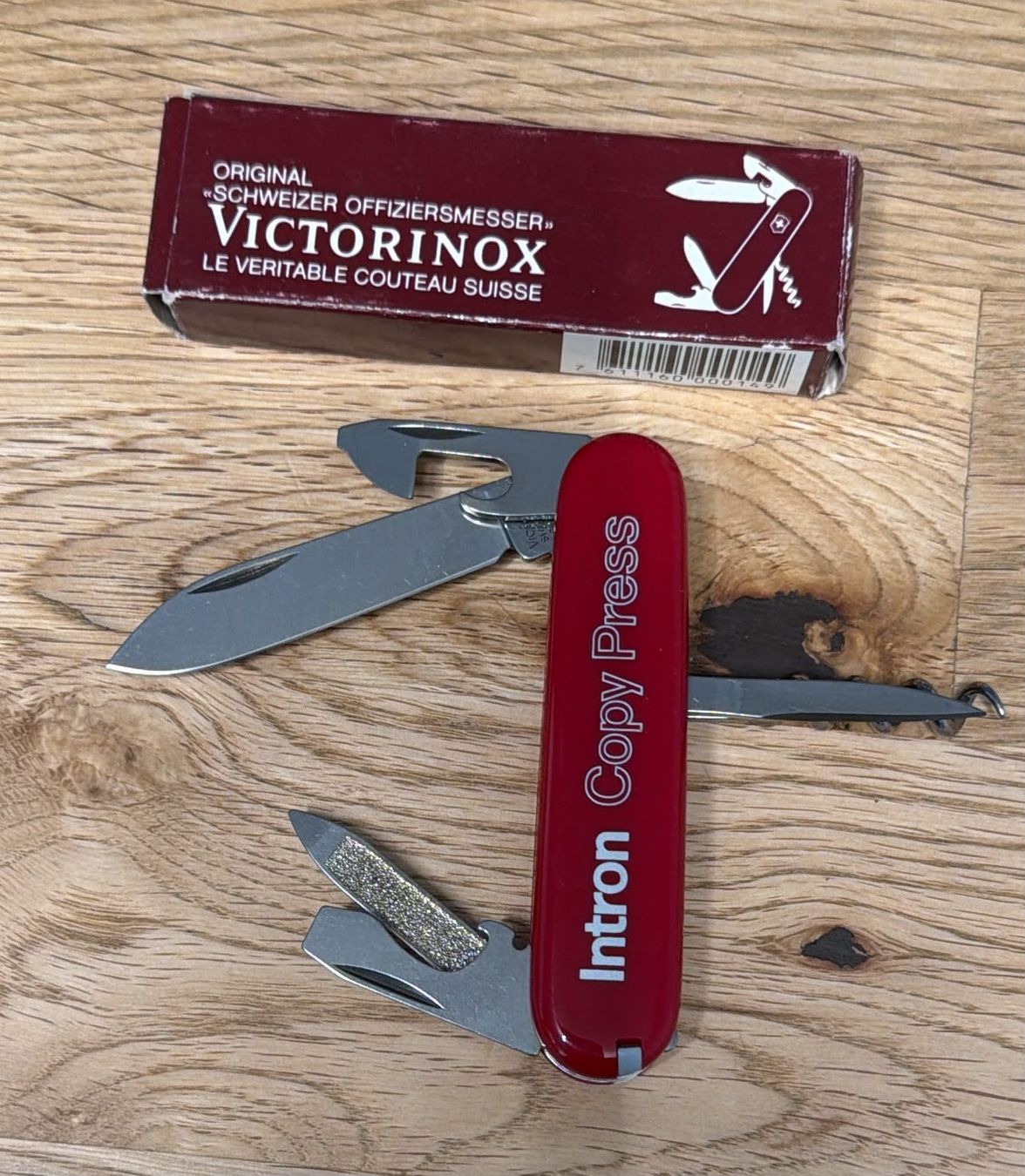 Victorinox Coltelli tascabile: VICTORONOX INTRON COPY PRESS SACKMESSER – Nuovo e nell'imballaggio originale da Zürich venduto da Frei-Occasionen 3