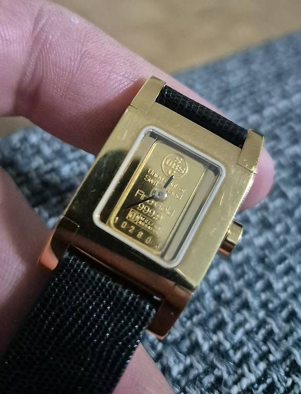 Uhren: Uhr mit Goldbarren 999 – Defekt aus Fahrweid von ako_kj6k