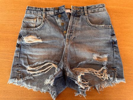 Short en jean déchiré - Zara - neuf - taille 36