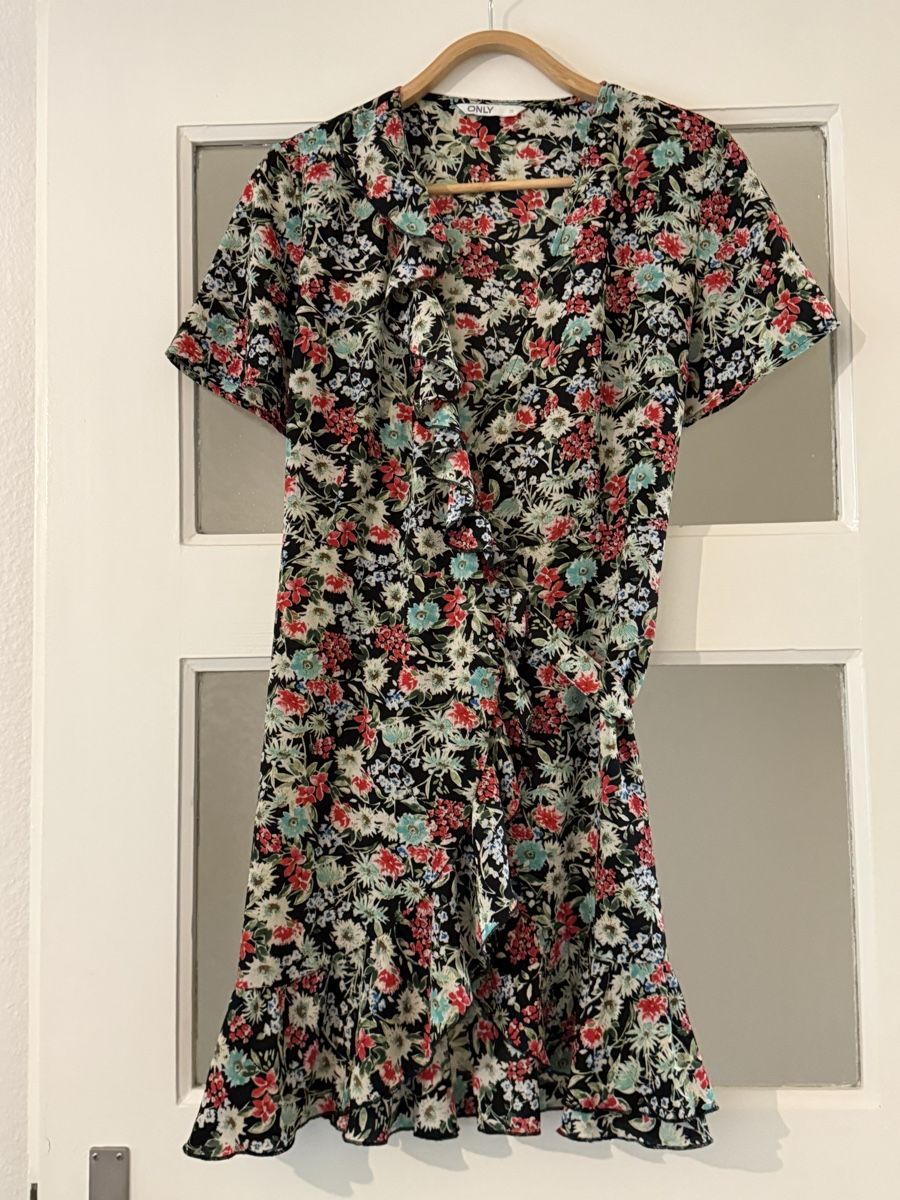 Only Kleider: Blumenkleid von Only, Grösse 36, neuwertig – Neu (gemäss Beschreibung) aus Basel von zukk_ 2