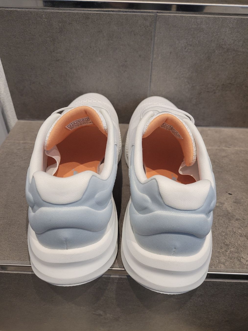 Skechers Scarpe da donna: Weisse Skechers Sneaker Gr. 39 – Nuovo e nell'imballaggio originale da Bennau venduto da Moonshine_68 2