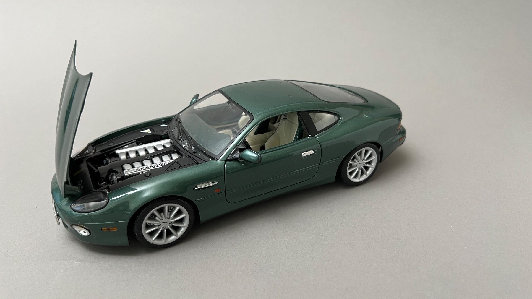 Aston Martin Modellini d'auto: ASTON MARTIN- VINTAGE AUTO MODELL DB7 – Usato da Basel venduto da herr_majesty 3